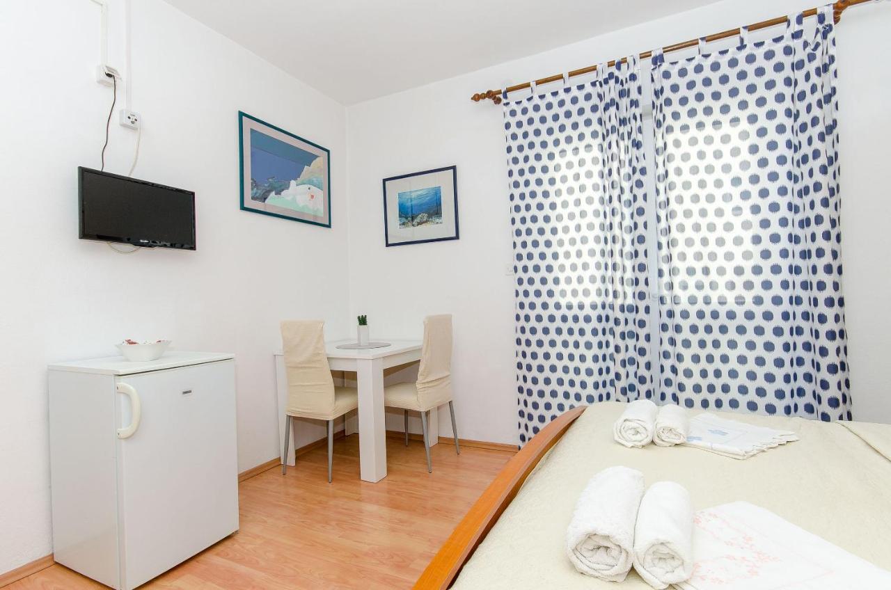 Apartments Katica Makarska Esterno foto