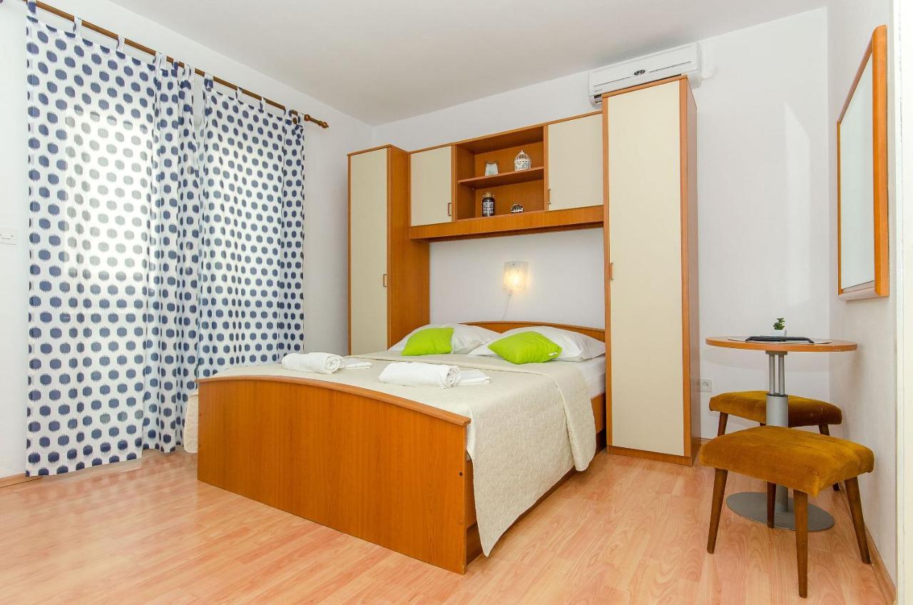 Apartments Katica Makarska Esterno foto