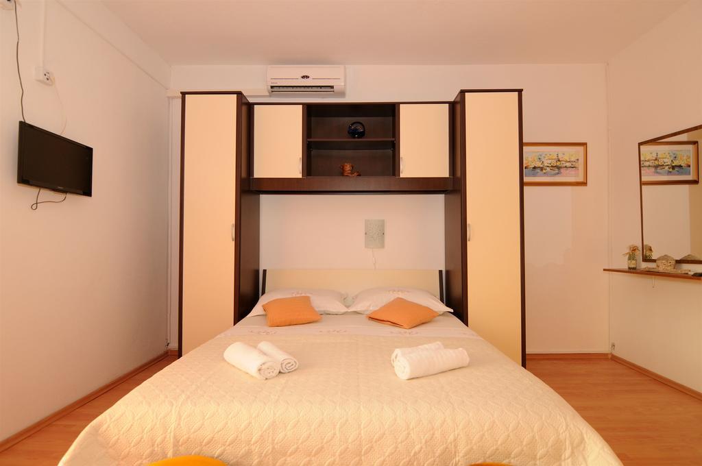 Apartments Katica Makarska Esterno foto
