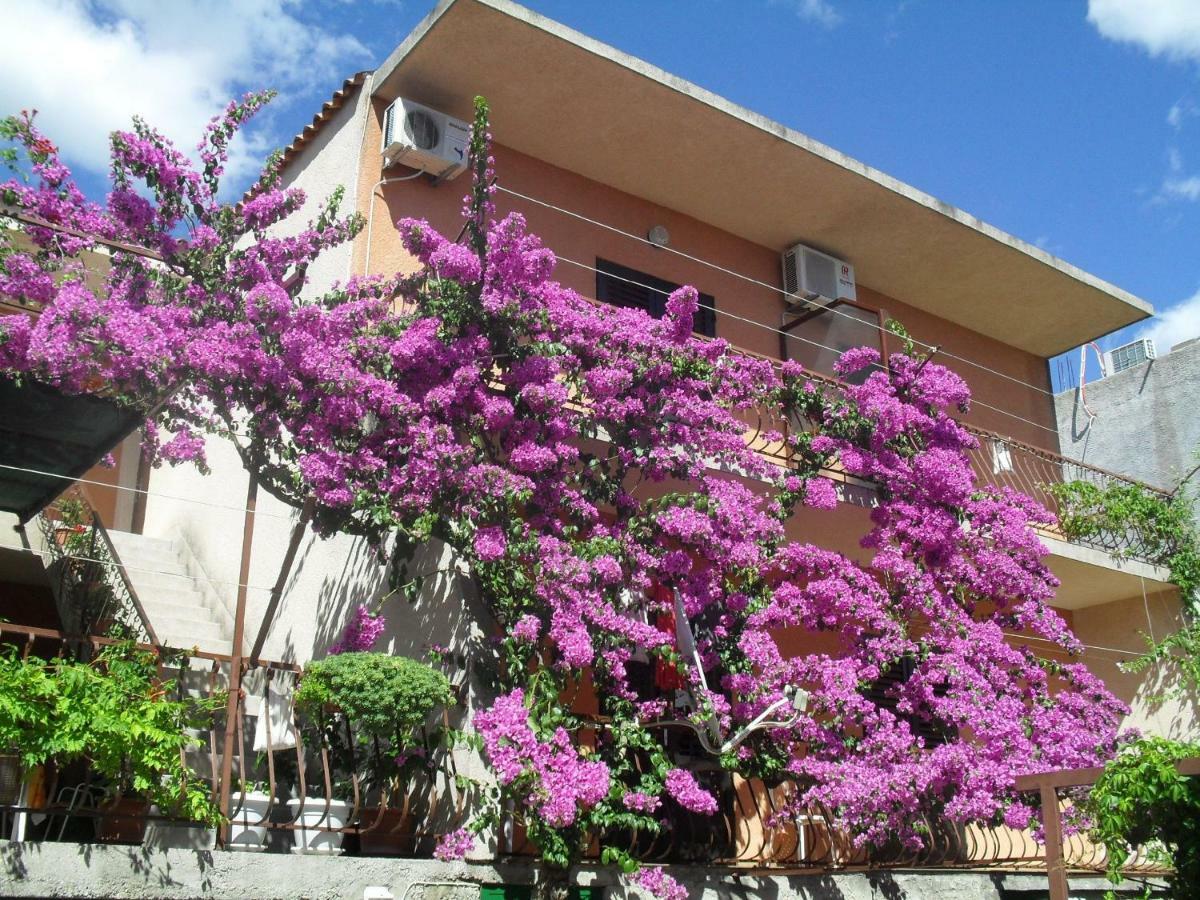 Apartments Katica Makarska Esterno foto